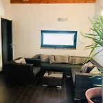 Relax Zone Vrchovina Дом отдыха *